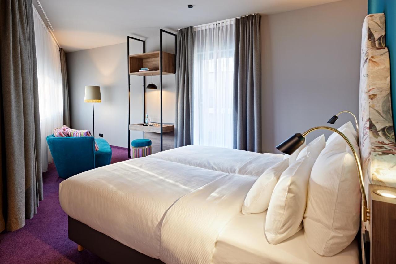 Me And All Hotel Dusseldorf Oberkassel, By Hyatt Bagian luar foto